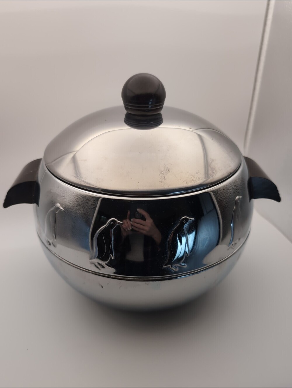 Vintage 1940's WestBend Penquin Hot/Cold Server / Ice Bucket w/ Bakelite Handles